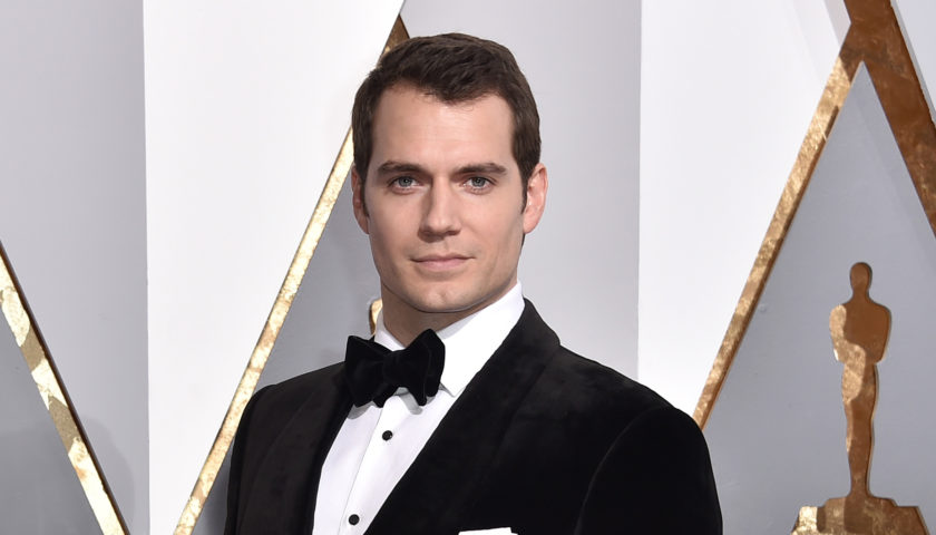 breaking- Henry Cavill to play the Witcher in the game adaptation for Netflix